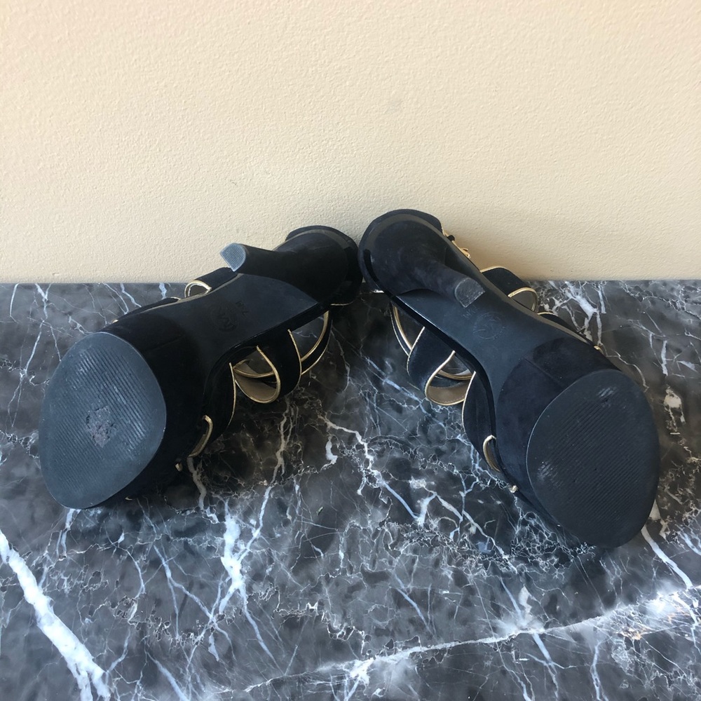 Ladies Platform Pre-Owned Shoes